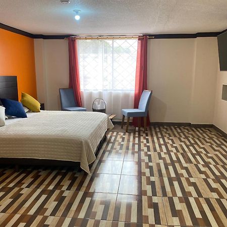 Hostal Guayllabamba Quito Exterior photo